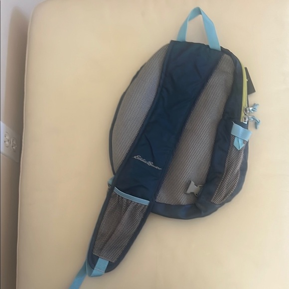 Eddie Bauer Navy Sling Backpack - Picture 3 of 7